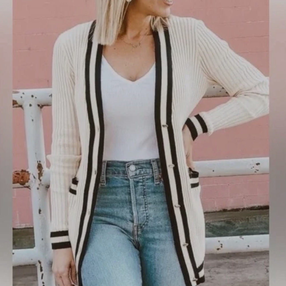 cabi Radcliffe long preppy ribbed cardigan sweater with gold tone buttons Size L
